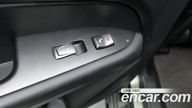 KG_Mobility_Ssangyong Rexton Новый Rexton Sport Khan Дизель 2.2 4WD — Фото автомобиля 18