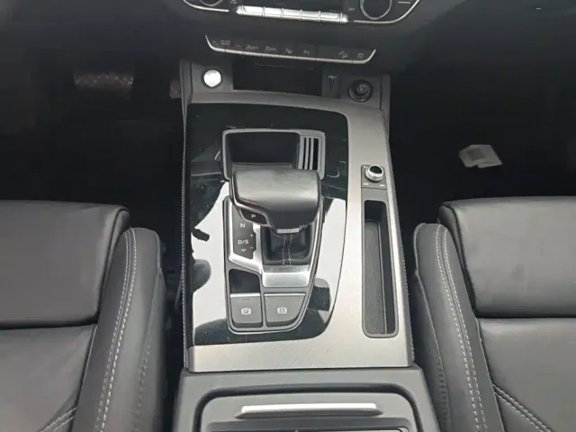 Audi Q5L — Фото автомобиля 16