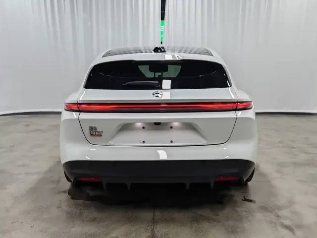 Nio ET5 Touring — Фото автомобиля 5