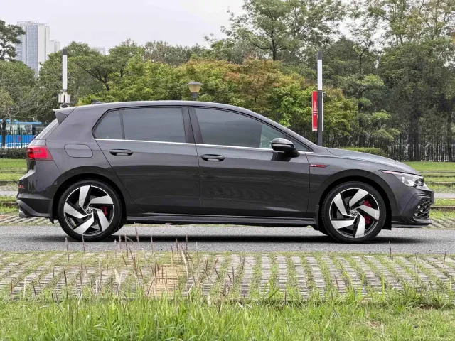 Volkswagen Golf GTI — Фото автомобиля 10