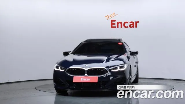 BMW 8 Series G15 — Фото автомобиля 3