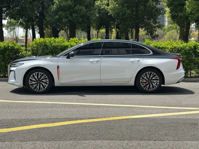 Hongqi H5 — Фото автомобиля 3