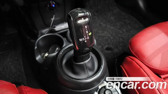 MINI Cooper Convertible — Фото автомобиля 12