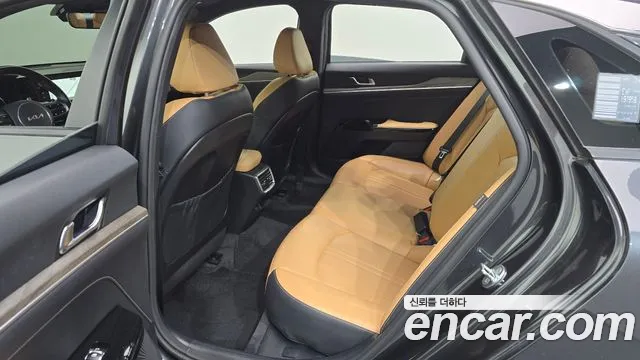 Kia K5 Generation 3 — Фото автомобиля 17