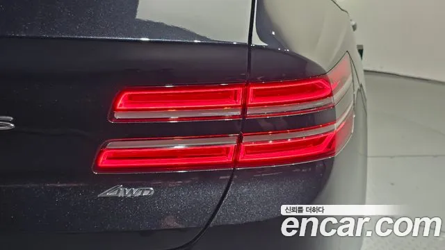 Genesis GV80 — Фото автомобиля 8