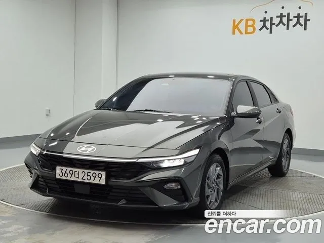 Hyundai Avante CN7 — Фото автомобиля 2