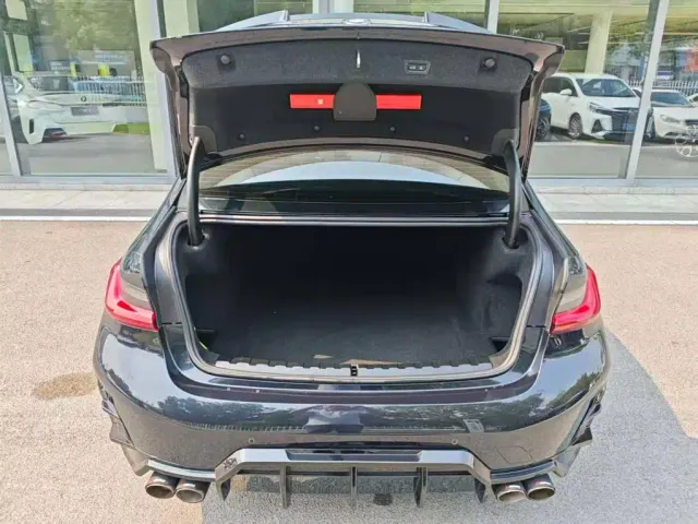 BMW 3 Series — Фото автомобиля 8