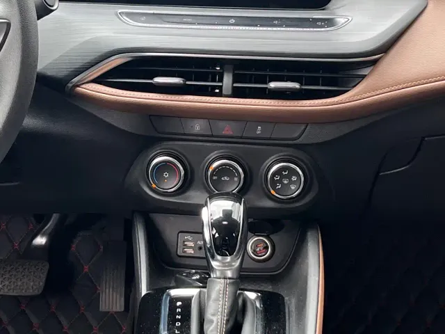 Buick Verano — Фото автомобиля 8