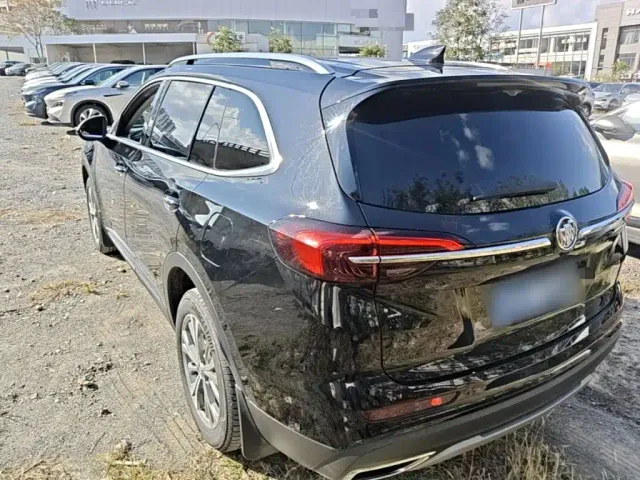Buick Envision Plus — Фото автомобиля 4
