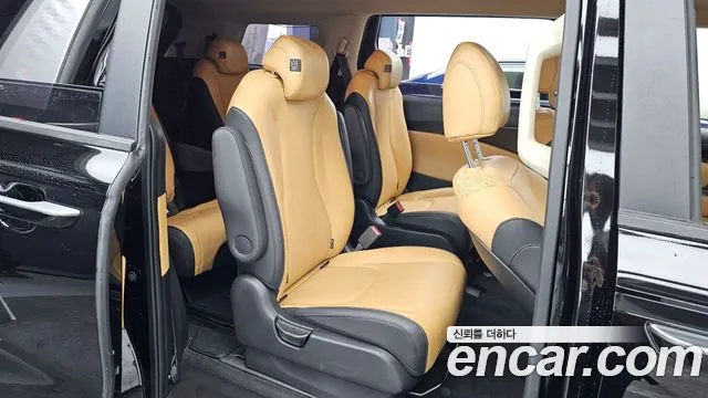 Kia Canival Carnival 4 поколение 9 мест Prestige — Фото автомобиля 12