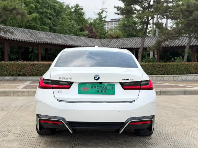 BMW i3 — Фото автомобиля 3