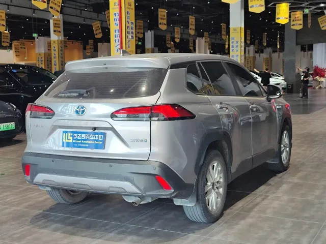 Toyota Corolla Cross — Фото автомобиля 5