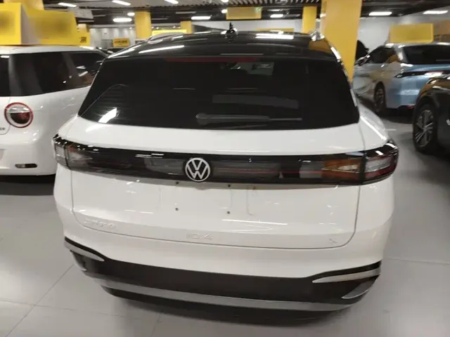 Volkswagen ID.4 X — Фото автомобиля 5