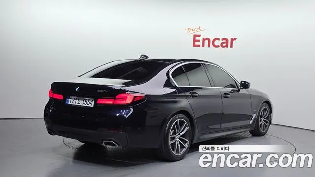 BMW 5-Series — Фото автомобиля 2