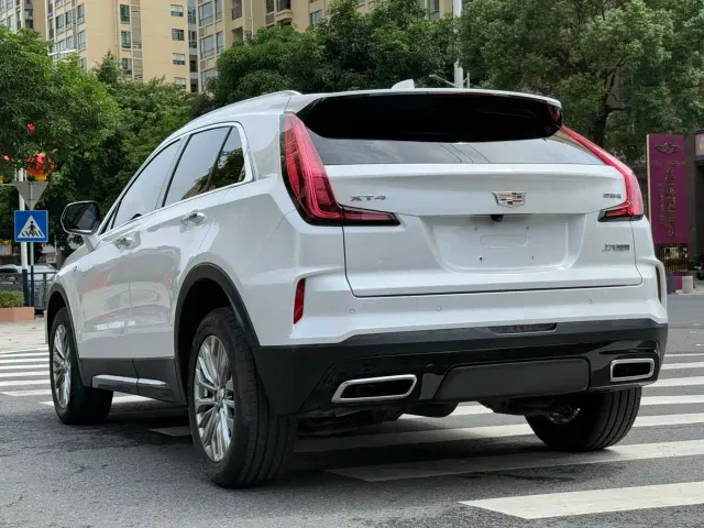 Cadillac XT4 — Фото автомобиля 6