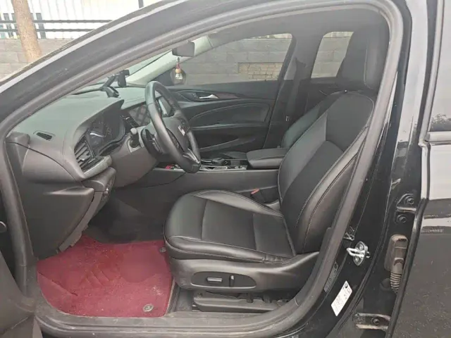 Buick Regal — Фото автомобиля 14