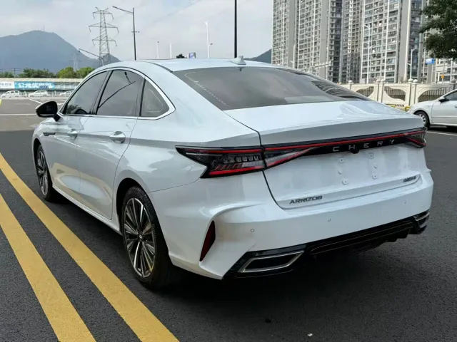 Chery Arrizo 8 — Фото автомобиля 12