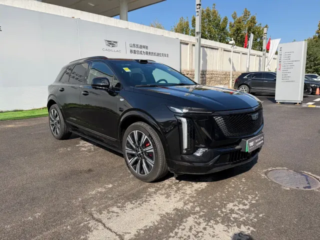 Cadillac XT5 PHEV — Фото автомобиля 21