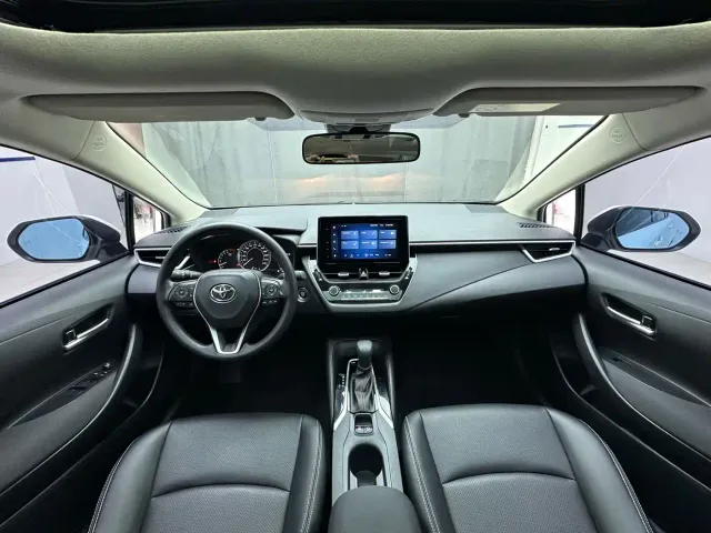 Toyota Corolla — Фото автомобиля 11
