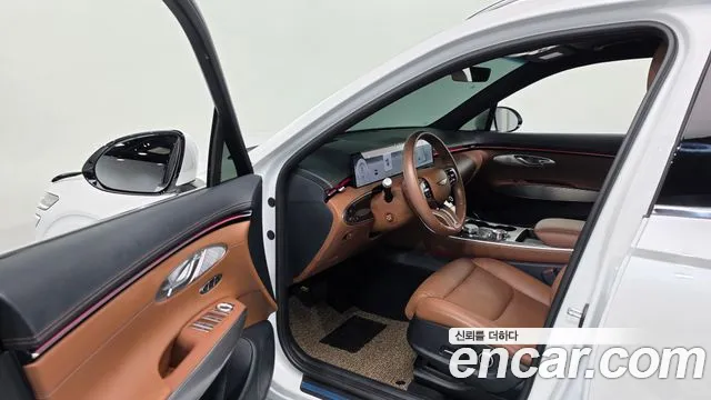 Genesis GV70 — Фото автомобиля 15