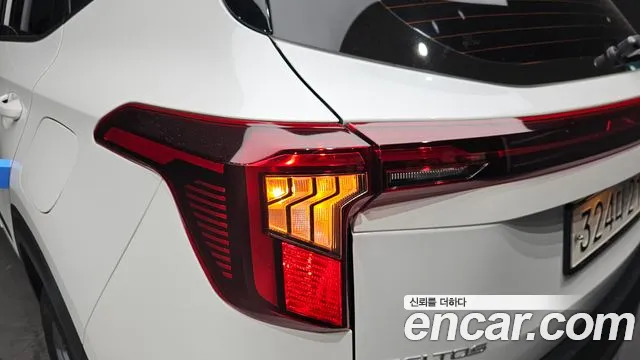 Kia Seltos New — Фото автомобиля 8
