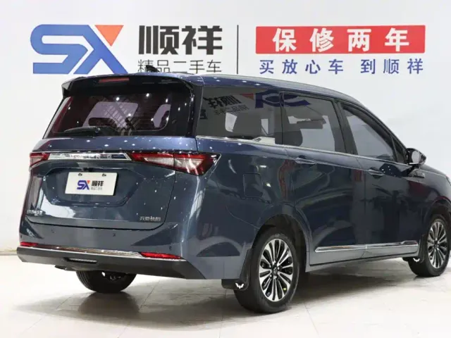Wuling Jiachen — Фото автомобиля 6