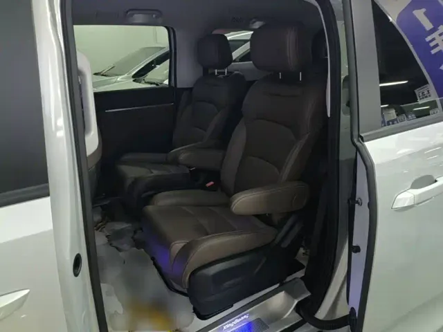 Wuling Starlight 730 — Фото автомобиля 16