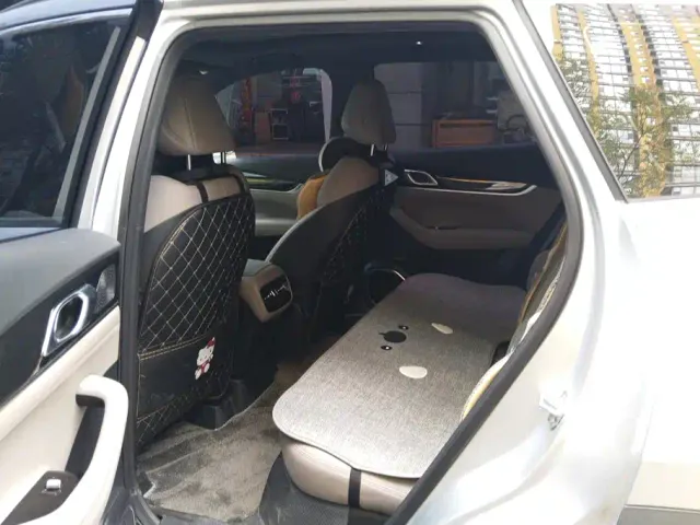 Geely Boyue L — Фото автомобиля 11