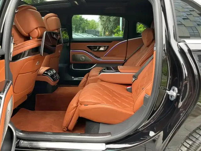 Mercedes-Benz Maybach S-Class — Фото автомобиля 12