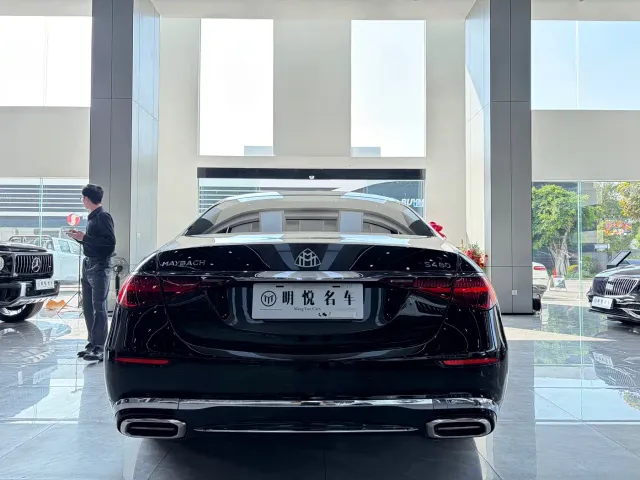 Mercedes-Benz Maybach S-Class — Фото автомобиля 16