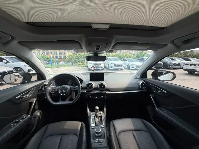 Audi Q2L — Фото автомобиля 6