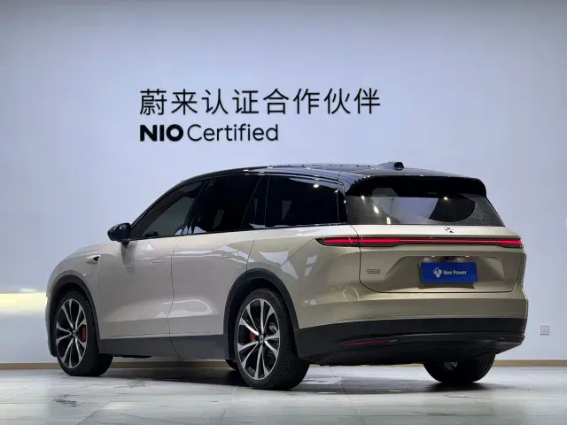 Nio ES8 — Фото автомобиля 8