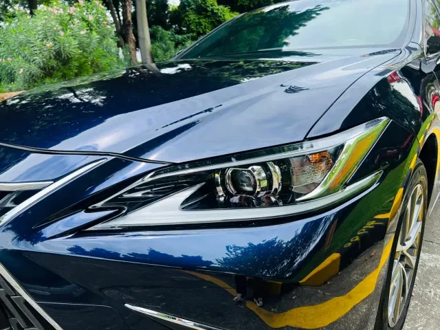 Lexus ES — Фото автомобиля 8