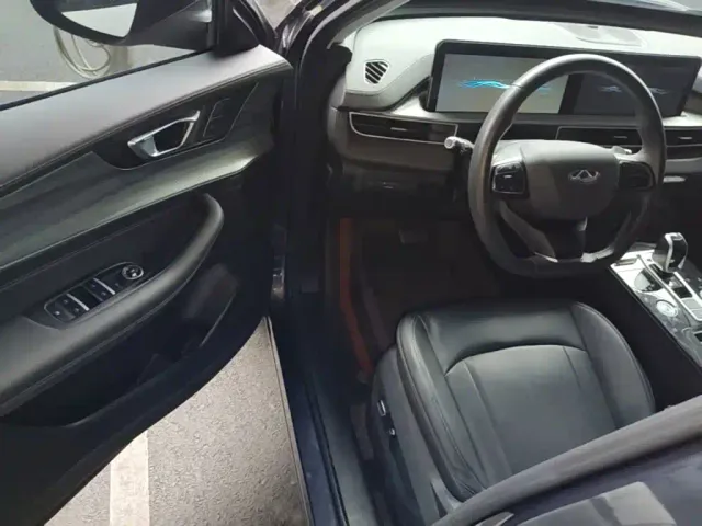 Chery Tiggo 8 PLUS — Фото автомобиля 11
