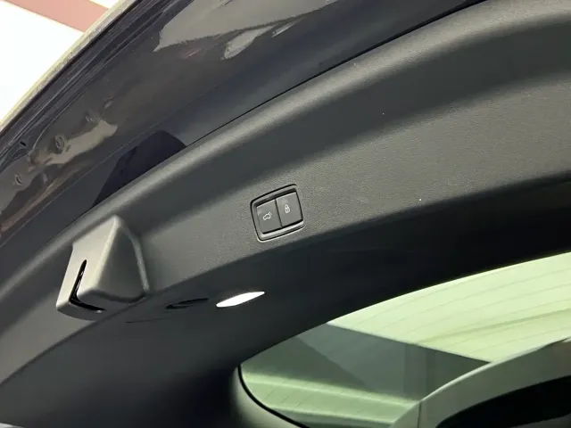 Li Auto Li Xiang L9 2024 Model Ultra — Фото автомобиля 12