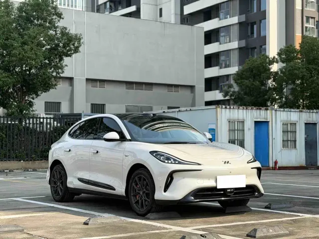 IM Motors LS6 — Фото автомобиля 3