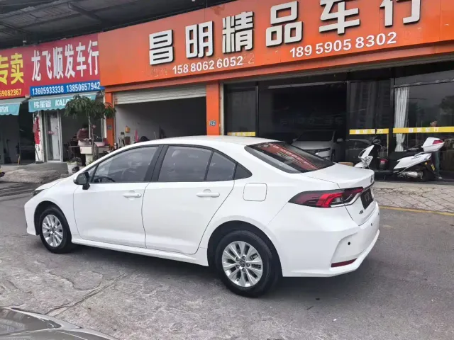 Toyota Corolla — Фото автомобиля 6