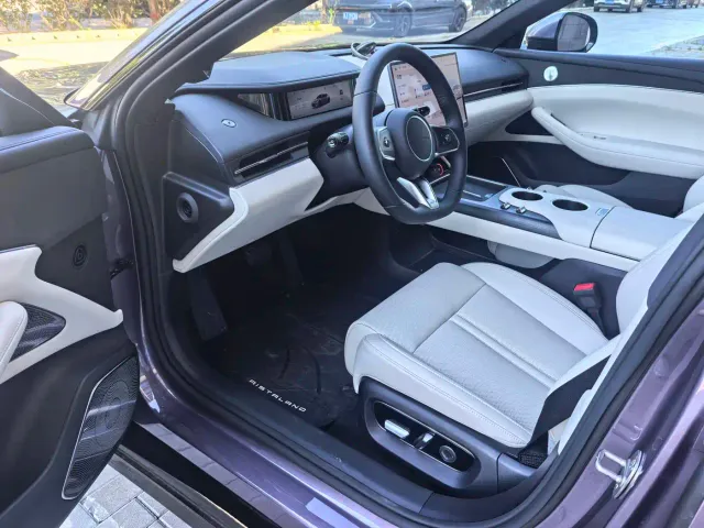 Qi Jing Opening Realm Sedan — Фото автомобиля 15