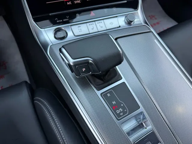 Audi A6L — Фото автомобиля 9