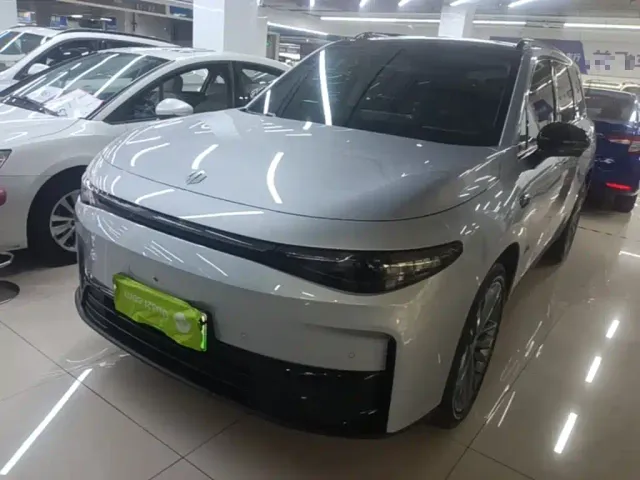 Фотография автомобиля — Leapmotor C16