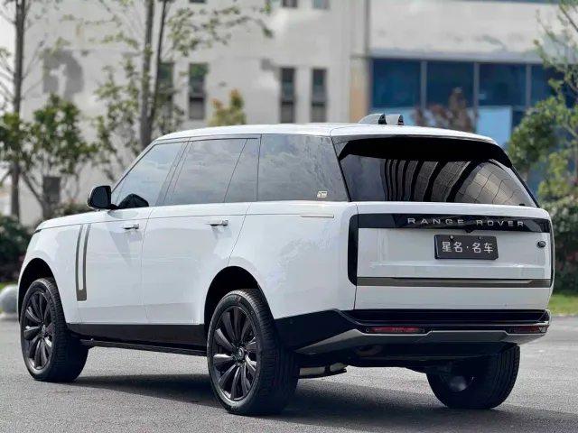 Land Rover Range Rover — Фото автомобиля 12