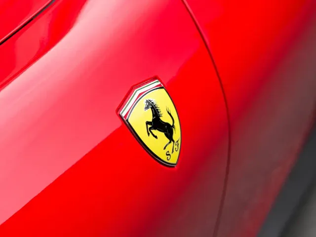 Ferrari Roma — Фото автомобиля 3