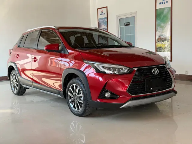 Фотография автомобиля — Toyota YARiS L Zhi Xuan