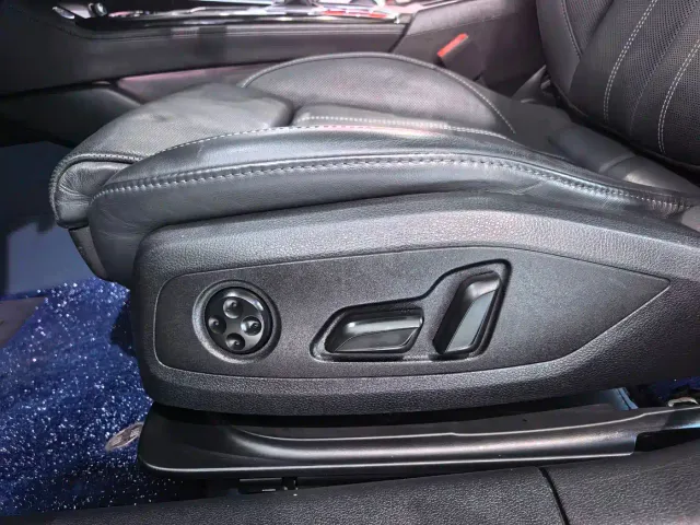 Audi A4L — Фото автомобиля 16