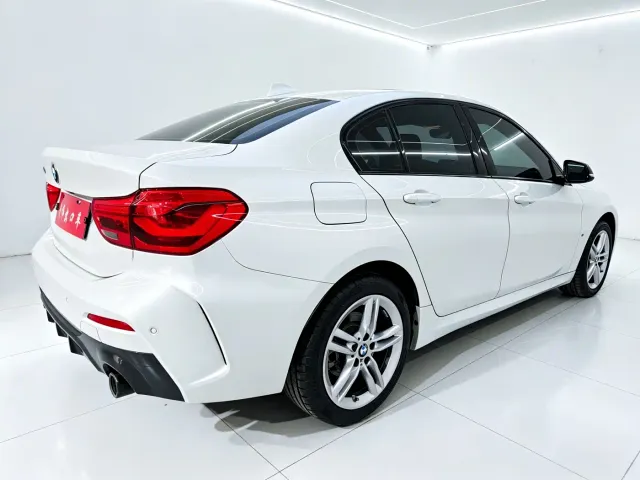 BMW 1 Series — Фото автомобиля 4