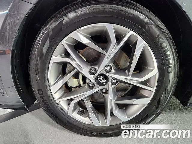 Hyundai Sonata — Фото автомобиля 17