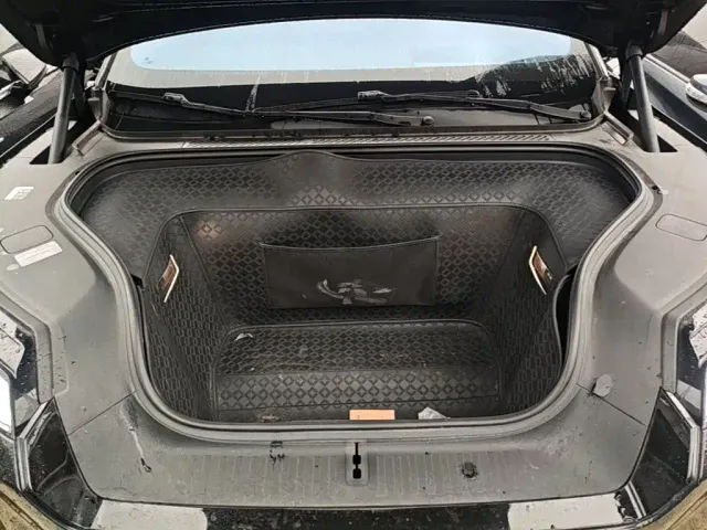 Nio ES8 — Фото автомобиля 19