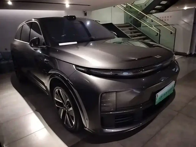 Li Auto L7 — Фото автомобиля 3