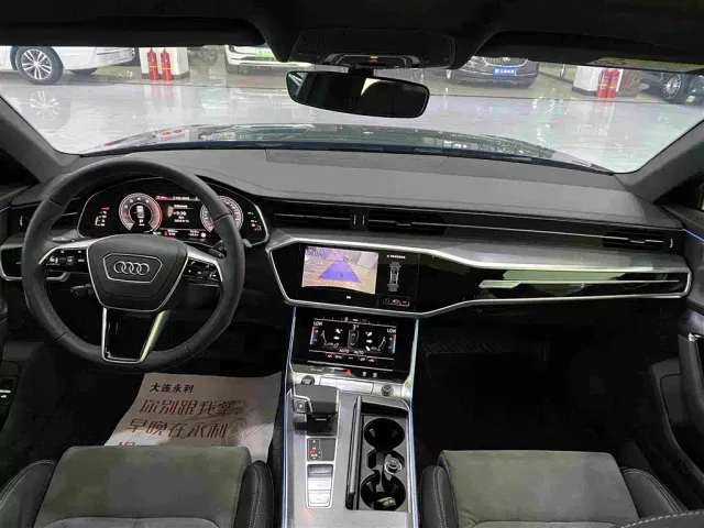 Audi A6L — Фото автомобиля 9