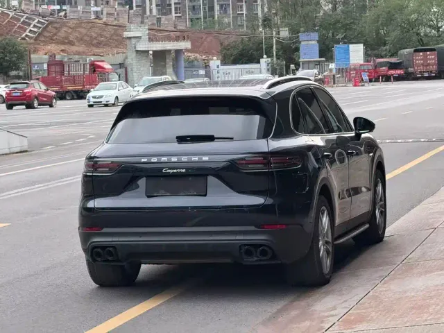 Porsche Cayenne New Energy 2021 Cayenne E-Hybrid 2.0T — Фото автомобиля 12